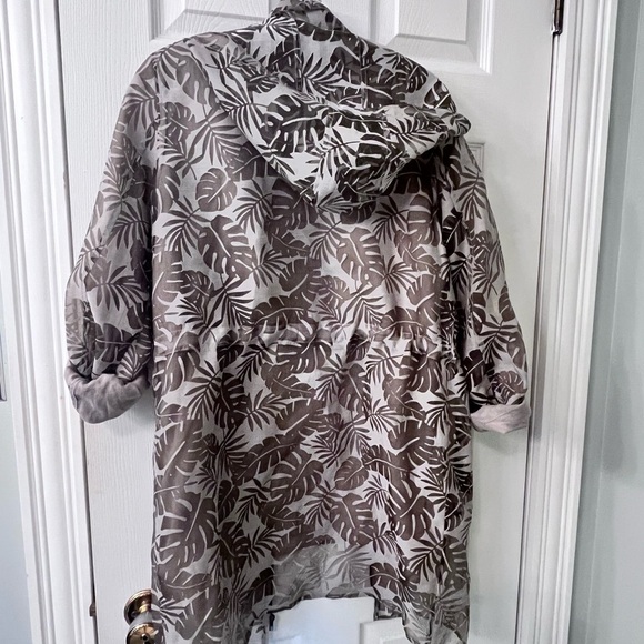 Amanda Green Light Spring Jacket - Picture 4 of 5